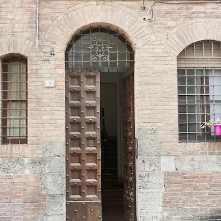 Apartment Casa Rebecca Piazza Del Campo Netflix-wifi Siena
